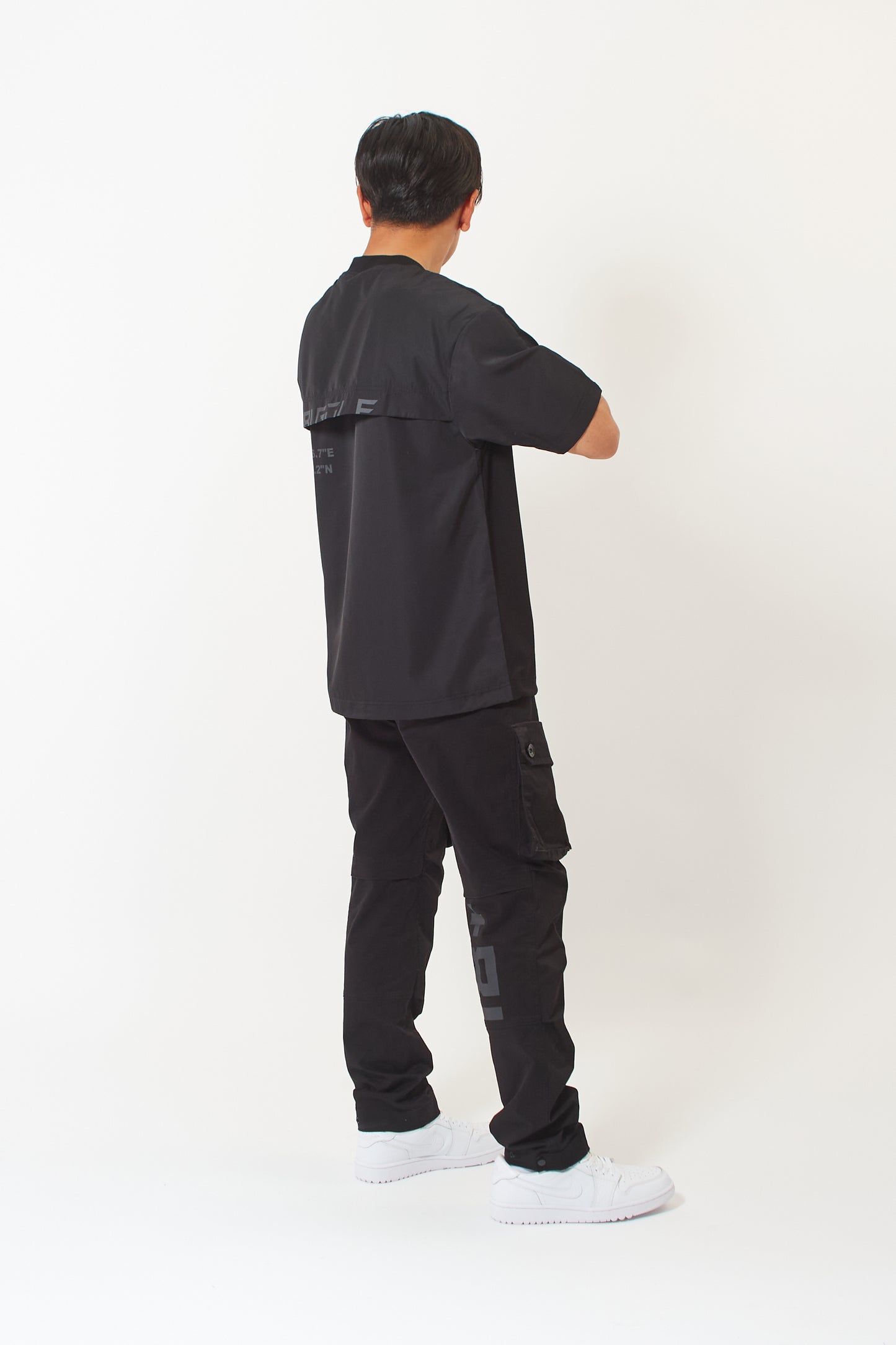 Mock Neck Dry T-shirt  (Space Black)